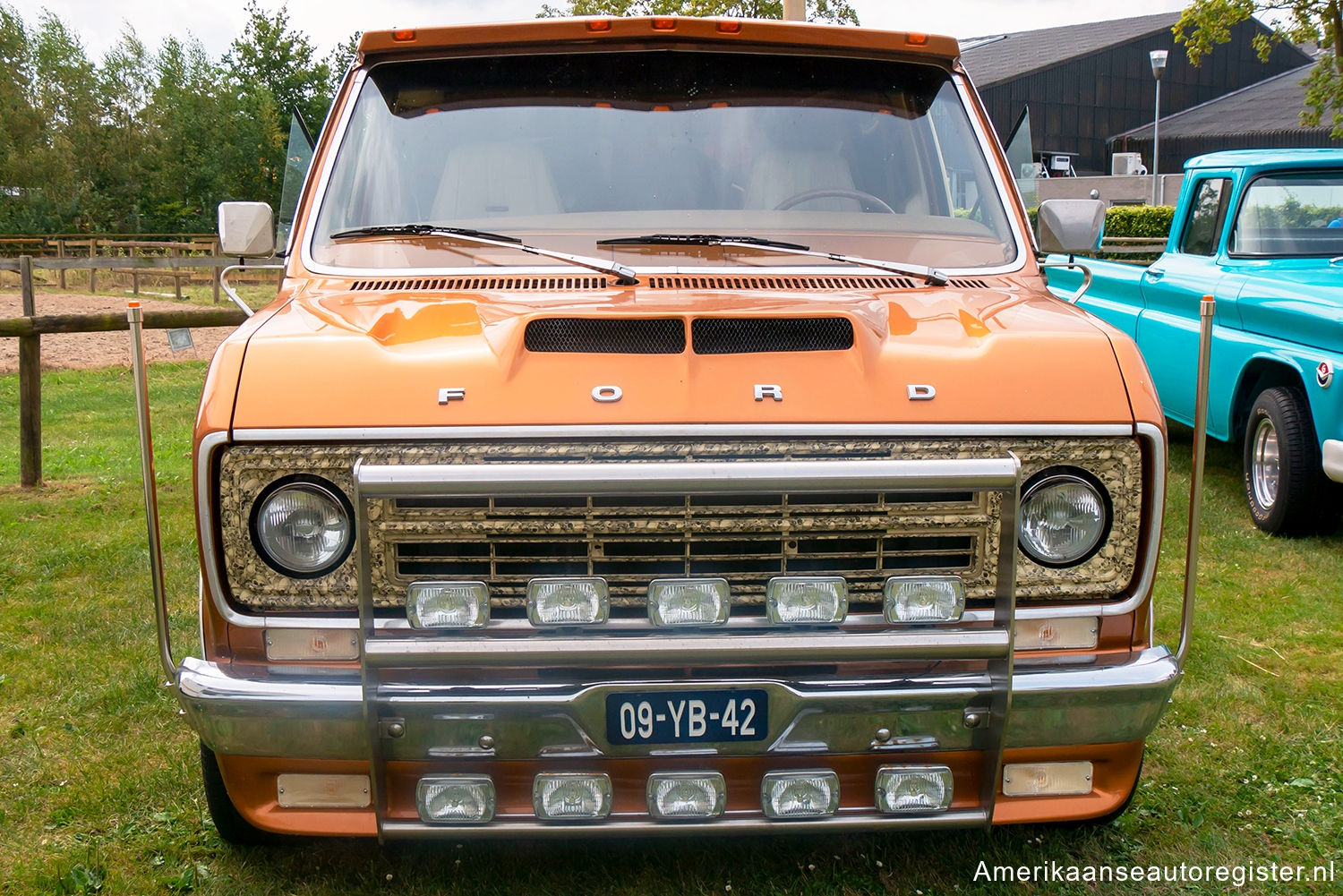 Kustom Ford E-Series uit 1975